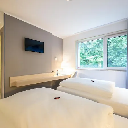 Serways Weiskirchen Nord 2*