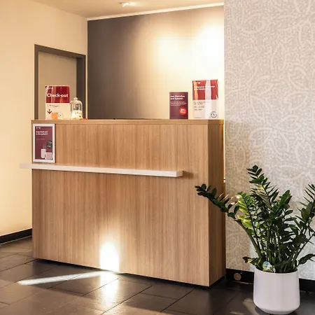 Serways Weiskirchen Nord Hotel 2*