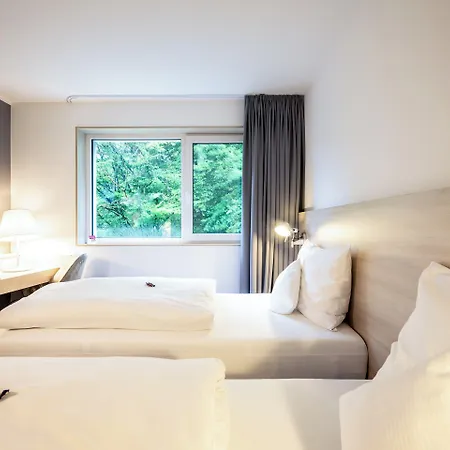 Hotel Serways Weiskirchen Nord 2*