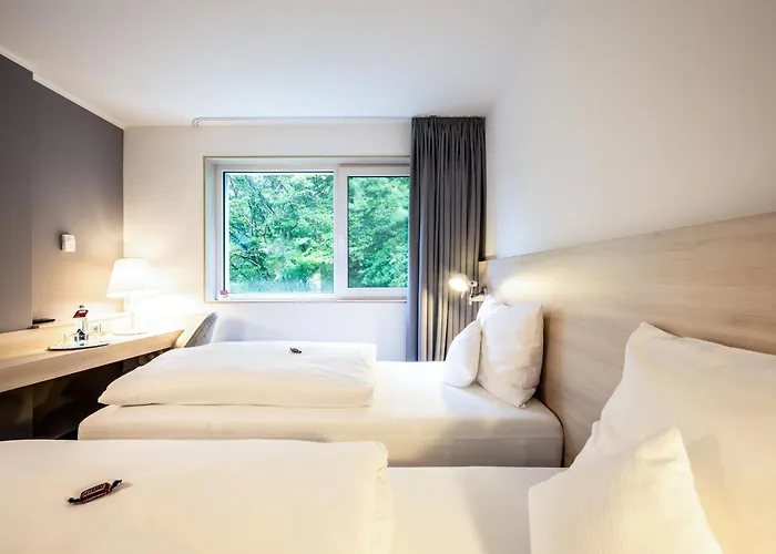 Hotel Serways Weiskirchen Nord 2*